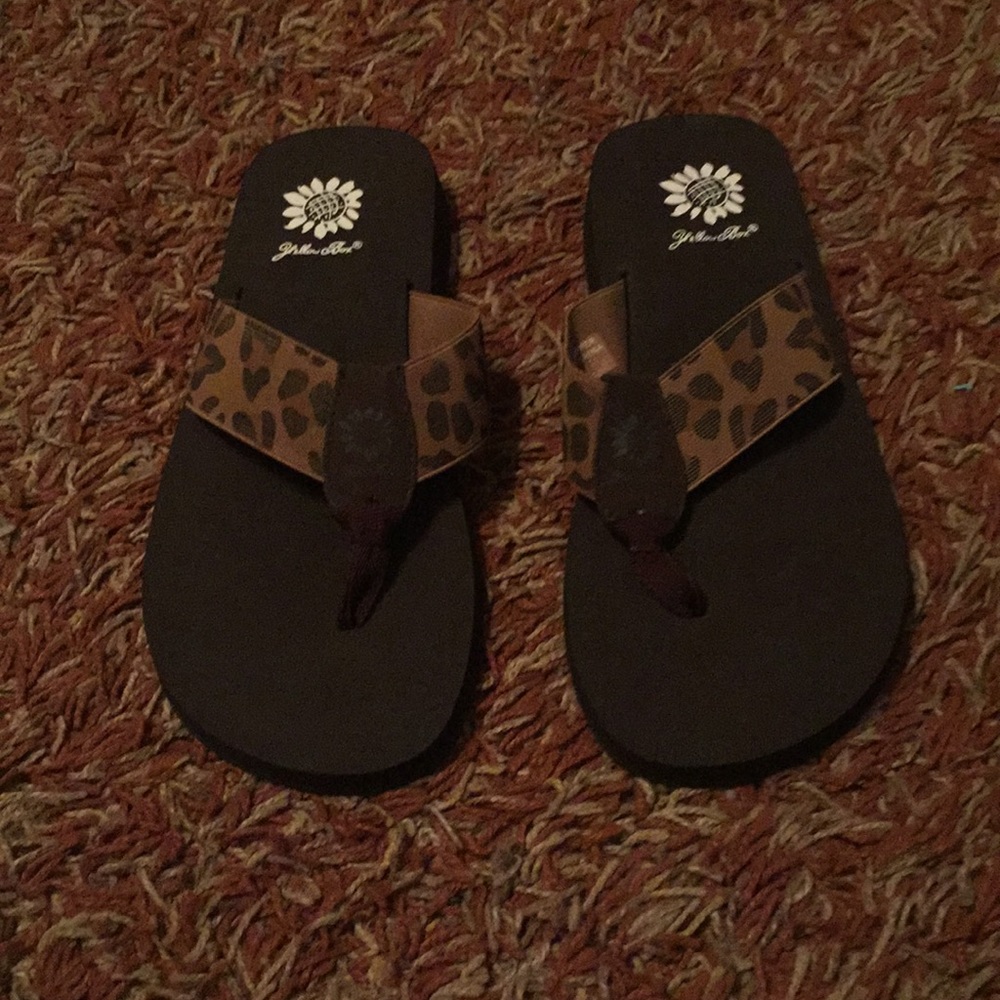 Yellow Box Sandals - Style Jacey - Color Leopard